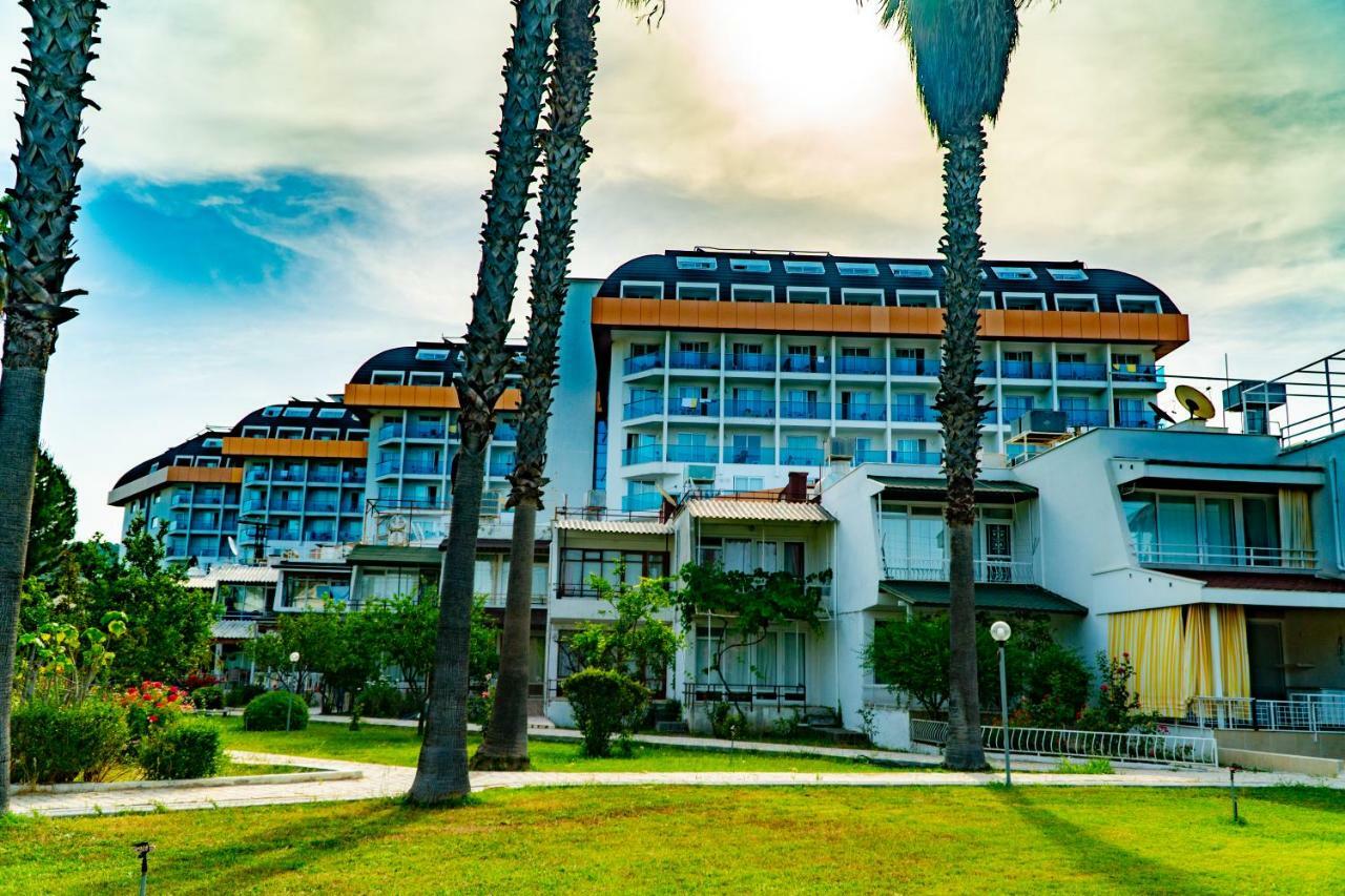 Throne Beach Resort & Spa シダ エクステリア 写真