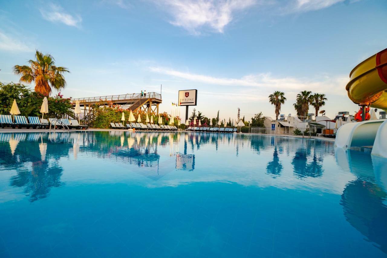 Throne Beach Resort & Spa シダ エクステリア 写真