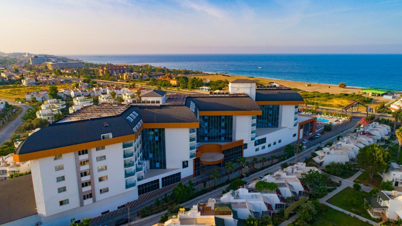 Throne Beach Resort & Spa シダ エクステリア 写真